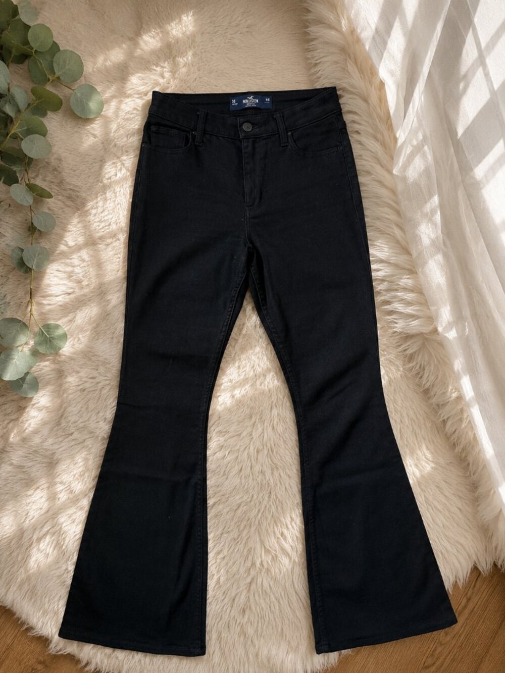 Hollister Black Flare Jeans Size 6R W28R High Rise Stretch